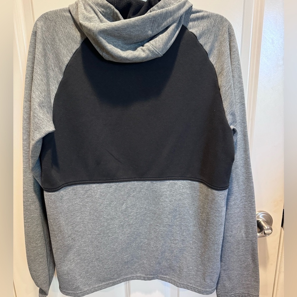 Nike Men's Black and Gray Hoodie - Picture 3 of 4